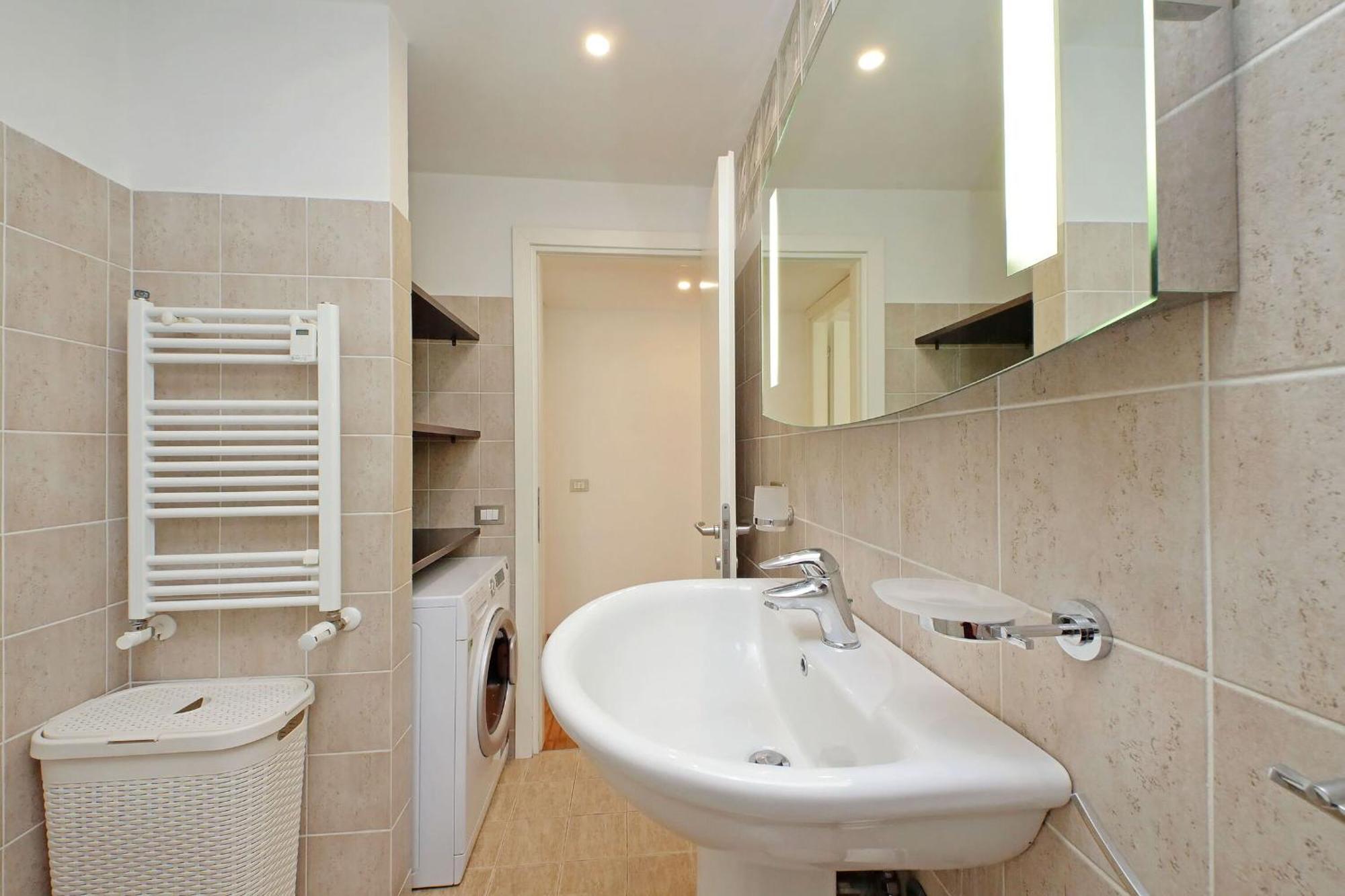 Duccio Galimberti - Lovely 2br Walking To The Vatican By Halldis